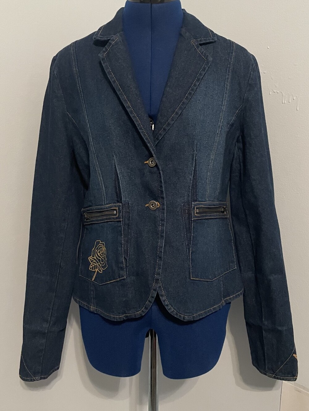 Vintage Embroidered Denim Jacket Size L